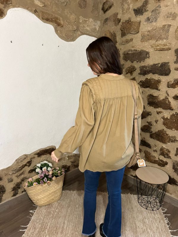 BLUSA HOMBRERAS - Imagen 2